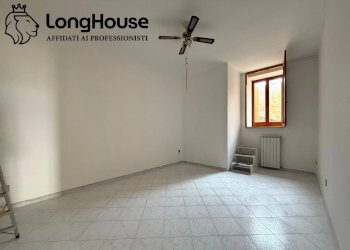 Foto 19 - Three-room apartment Via marcantonio d'aquino
 
12, Guidonia Montecelio - photo 19