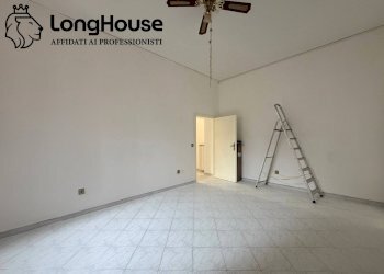 Foto 22 - Three-room apartment Via marcantonio d'aquino
 
12, Guidonia Montecelio - photo 22