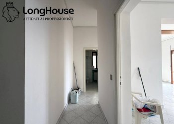 Foto 34 - Three-room apartment Via marcantonio d'aquino
 
12, Guidonia Montecelio - photo 34