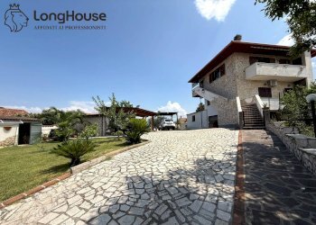 Foto 3 - Villa via ippocrate
 
6, Guidonia Montecelio - photo 3