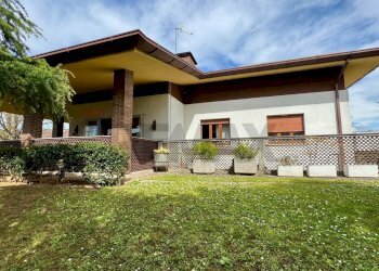 Casa all\'aperto - Villa strada dei tigli
 
33, Campoformido - photo 1