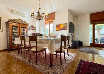 Sala da pranzo - Villa strada dei tigli
 
33, Campoformido - photo 2