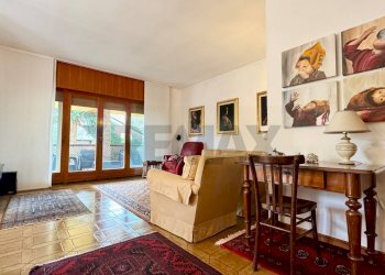 Sala da pranzo - Villa strada dei tigli
 
33, Campoformido - photo 6