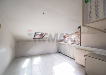 Stanza vuota - Appartamento viale pompilio
 
25, Mantova - foto 16