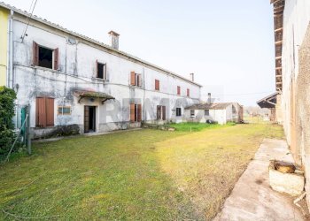 Casa all\'aperto - Semi-detached house Strada Mantova
 
64, Marmirolo - photo 5