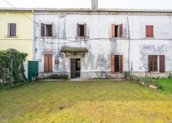 Casa all\'aperto - Semi-detached house Strada Mantova
 
64, Marmirolo - photo 6