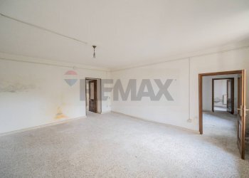 Stanza vuota - Semi-detached house Strada Mantova
 
64, Marmirolo - photo 12