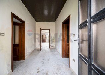 Hall / corridoio - Semi-detached house Strada Mantova
 
64, Marmirolo - photo 13