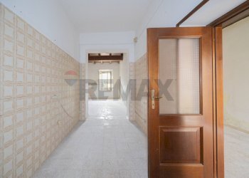 Hall / corridoio - Semi-detached house Strada Mantova
 
64, Marmirolo - photo 25