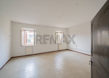 Stanza vuota - Semi-detached house Strada Mantova
 
64, Marmirolo - photo 28