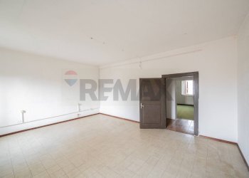 Stanza vuota - Semi-detached house Strada Mantova
 
64, Marmirolo - photo 31