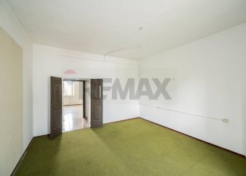 Stanza vuota - Semi-detached house Strada Mantova
 
64, Marmirolo - photo 38