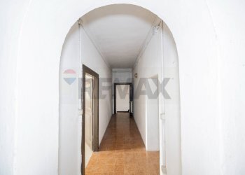 Hall / corridoio - Semi-detached house Strada Mantova
 
64, Marmirolo - photo 41