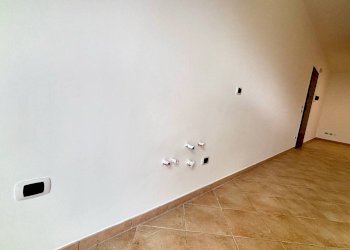 Stanza vuota - Appartamento Via Walter Tobagi
 
10/A, Monreale - foto 10