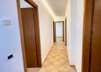 Hall / corridoio - Appartamento Via Walter Tobagi
 
10/A, Monreale - foto 16