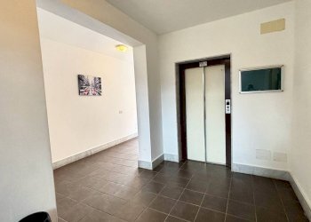 Stanza vuota - Appartamento Via Walter Tobagi
 
10/A, Monreale - foto 47