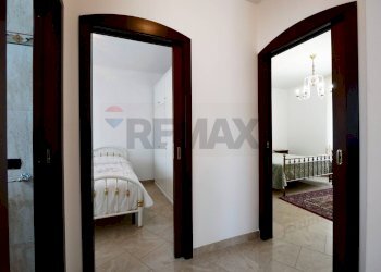 Hall / corridoio - Casa indipendente Spadolini
 
23, Capurso - foto 10