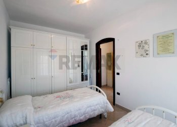 Camera / camera da letto - Casa indipendente Spadolini
 
23, Capurso - foto 12