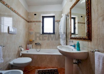 Bagno - Casa indipendente Spadolini
 
23, Capurso - foto 13