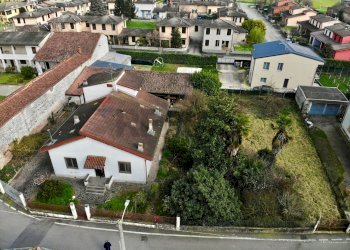 Casa all\'aperto - Casa indipendente Via Alessandro Manzoni
 
26, Corte de' Frati - foto 1