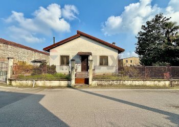 Casa all\'aperto - Casa indipendente Via Alessandro Manzoni
 
26, Corte de' Frati - foto 2