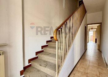 Scale - Casa indipendente Via Alessandro Manzoni
 
26, Corte de' Frati - foto 17