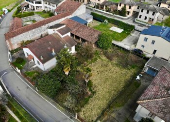 Casa all\'aperto - Casa indipendente Via Alessandro Manzoni
 
26, Corte de' Frati - foto 32