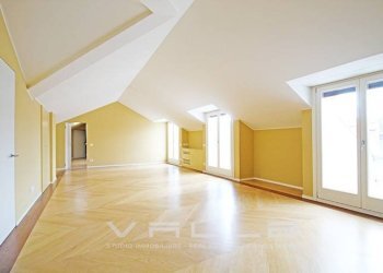 Soggiorno - Attico via partigiani, Bergamo - foto 9