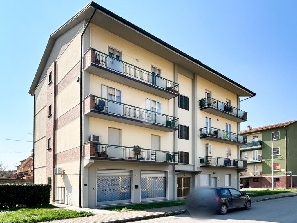 Three-room apartment Via marconi guglielmo, Molinella - photo 1