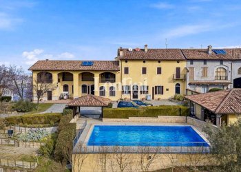 Piscina - Villa via Rocca, 31, Camino - foto 9