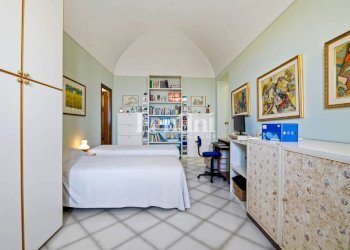Camera da letto - Villa via Rocca, 31, Camino - foto 34