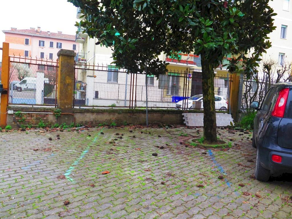 Posto macchina - Box viale Piacenza, 45, Parma (zona Pablo) - foto 1