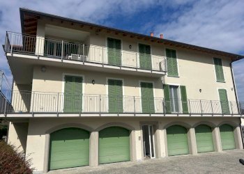 Facciata - Attic via Guglielmo Marconi, Gazzada Schianno - photo 2