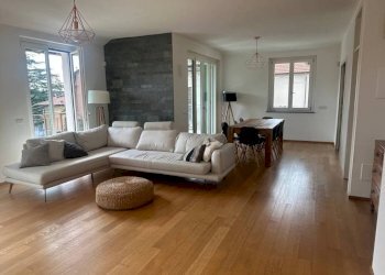 Salone - Attic via Guglielmo Marconi, Gazzada Schianno - photo 12