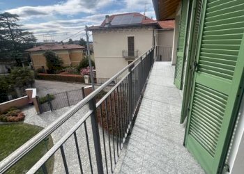 Balcone - Attic via Guglielmo Marconi, Gazzada Schianno - photo 16