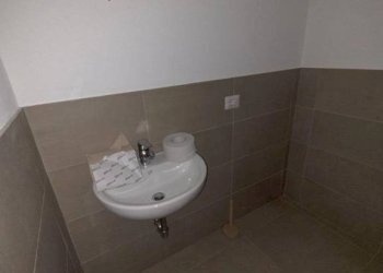 Bagno - Negozio via della Chiesa, Signa - foto 10