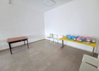 Interno non residenziale - Negozio via della Chiesa, Signa - foto 11