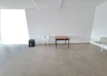 Interno non residenziale - Negozio via della Chiesa, Signa - foto 12