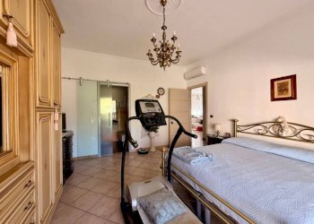 Camera da letto - Trilocale via Cavalli, 11, Carmagnola - foto 19