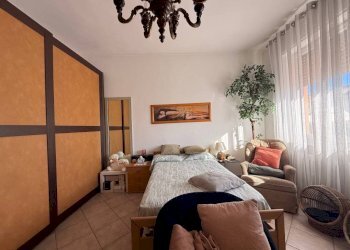 Camera da letto - Trilocale via Cavalli, 11, Carmagnola - foto 30