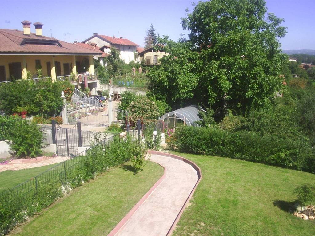 Giardino - Villa via del Cantalupo, Rocca de' Baldi - foto 2