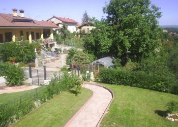 Giardino - Villa via del Cantalupo, Rocca de' Baldi - foto 2