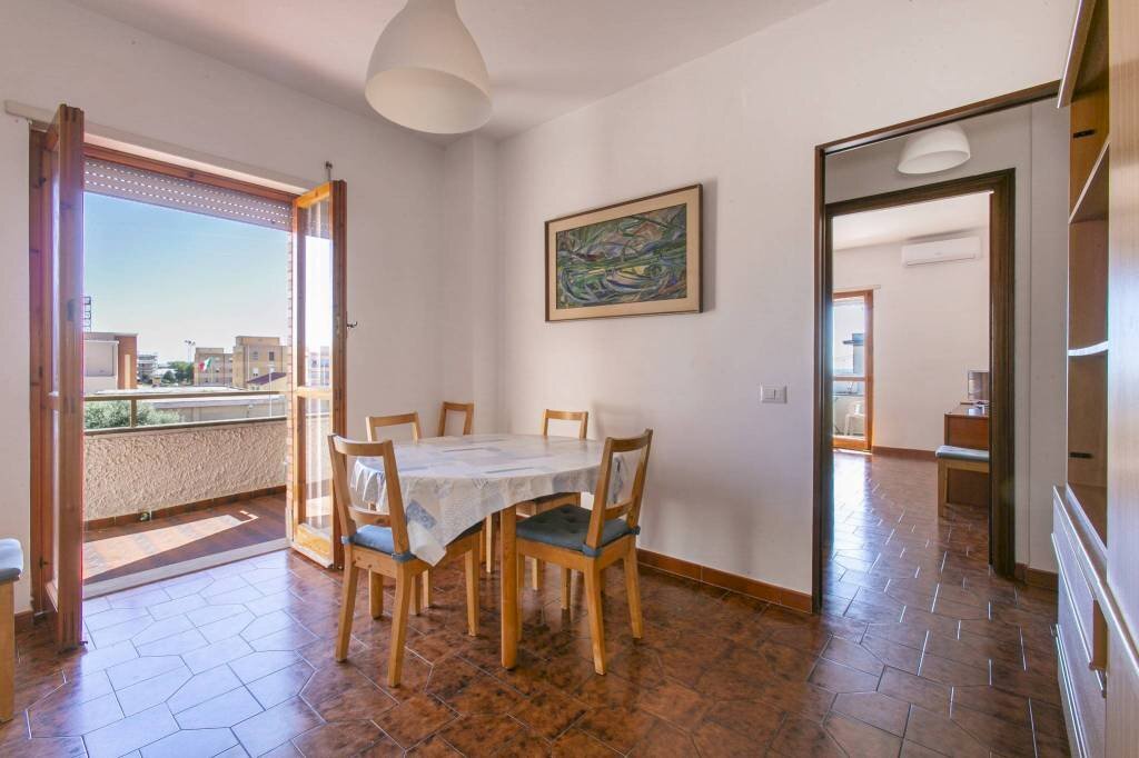 Salone - Trilocale via Lombardia, 2, Anzio - foto 1