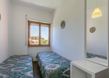 Camera da letto - Three-room apartment via Lombardia, 2, Anzio - photo 14
