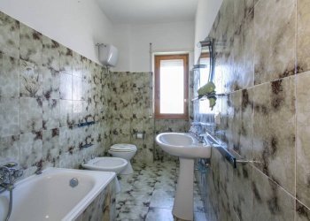 Bagno - Three-room apartment via Lombardia, 2, Anzio - photo 18