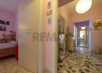 Hall / corridoio - Appartamento Viale Spagna
 
100, Pomezia - foto 8