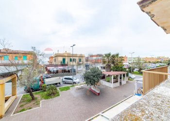 Edificio all\'aperto - Appartamento Viale Spagna
 
100, Pomezia - foto 29