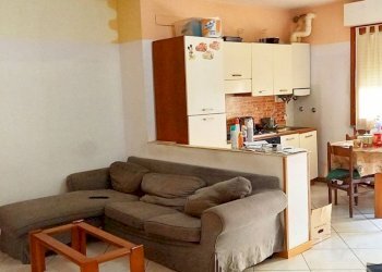 soggiorno - Trilocale pietro nenni, Castiglione delle Stiviere - foto 3