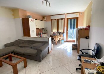 soggiorno - Trilocale pietro nenni, Castiglione delle Stiviere - foto 5