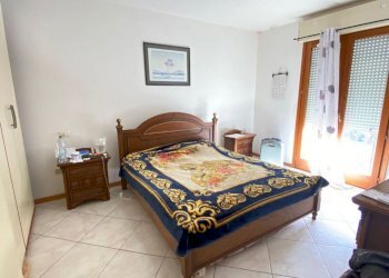 camera da letto - Trilocale pietro nenni, Castiglione delle Stiviere - foto 9